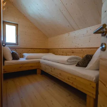 Chalet Hochoben & Mobilhomes *