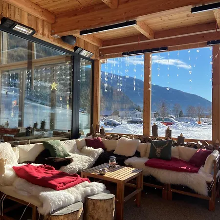 Hochoben Chalets&mobilhomes *