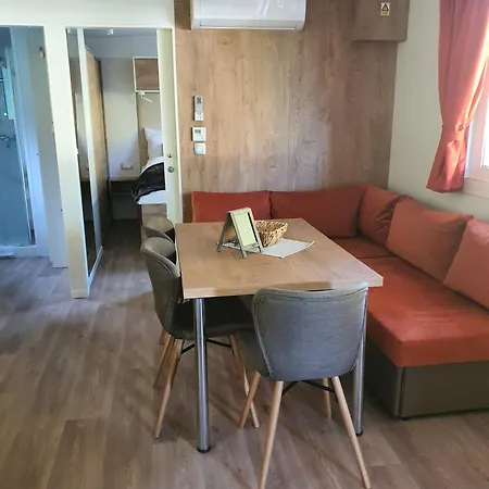 Dağ evi Hochoben & Mobilhomes *