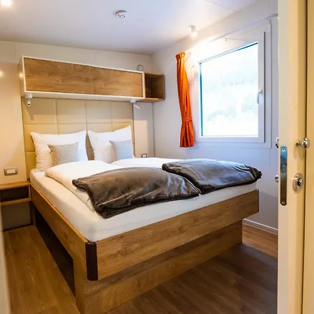 Hochoben & Mobilhomes * مالنتز