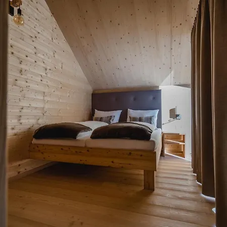 Dağ evi Hochoben & Mobilhomes *